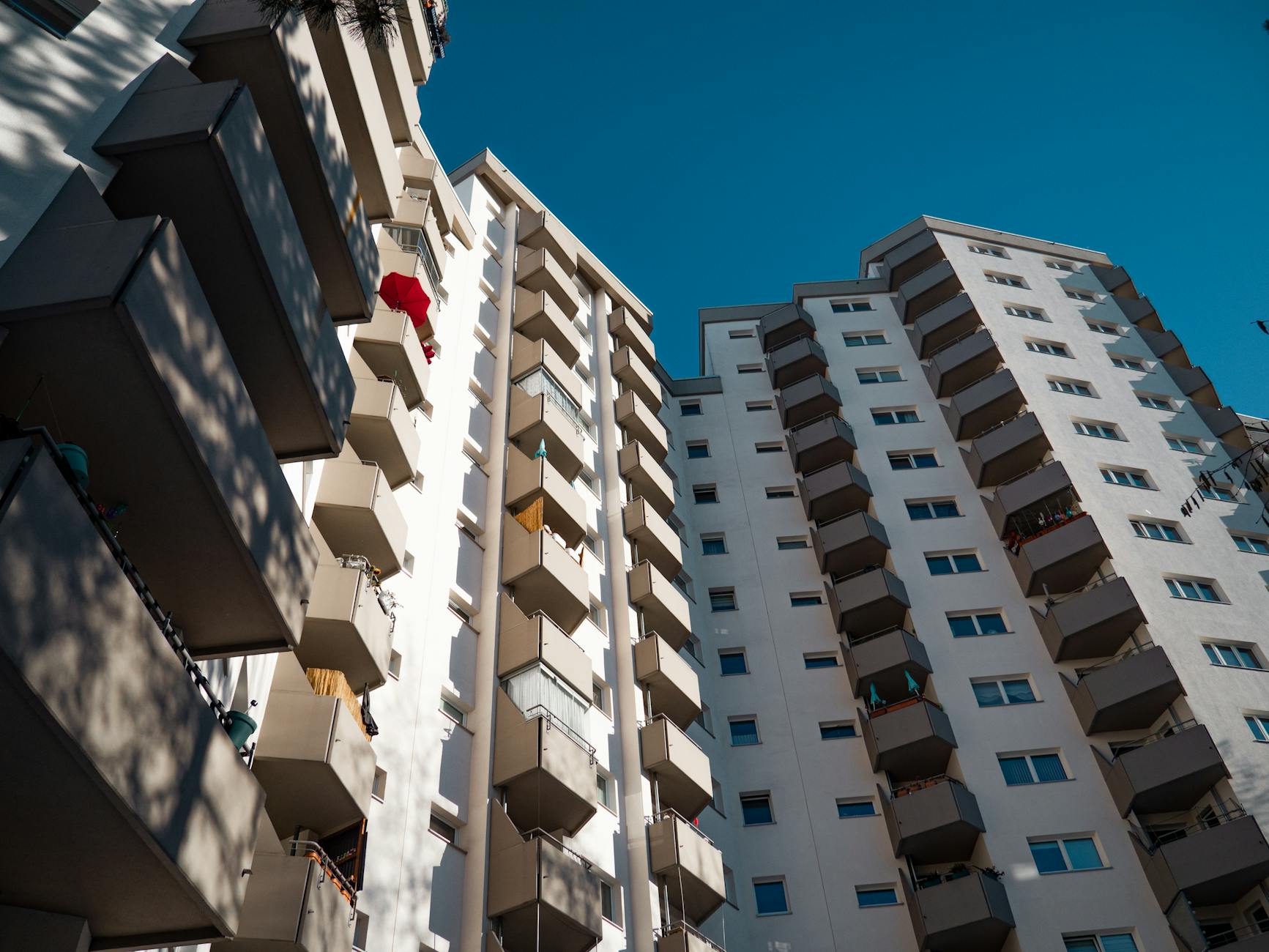 Niching Down as a DSCR-Specialist Broker: Is It Worth It?